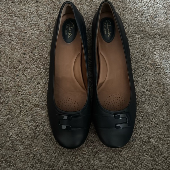 Women's Artisan Clark's flats Sz12M Navy - Picture 9 of 11